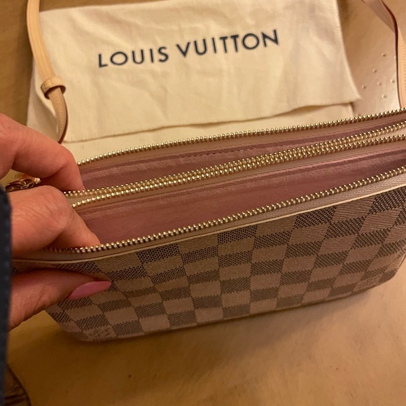 Louis Vuitton double zipper pochette - Picture 2 of 5